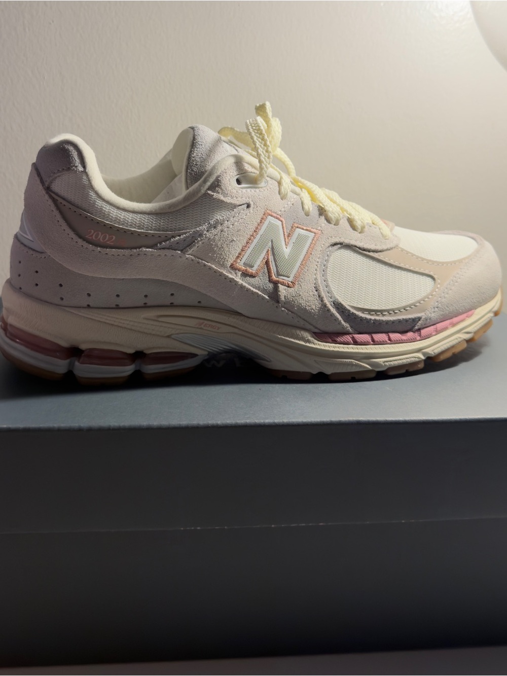 New Balance 2002R Women's Cream & Pink Runner